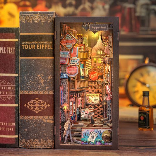 PUZZLESBEST DIY Book Nook Kit (The Long Goodbye)