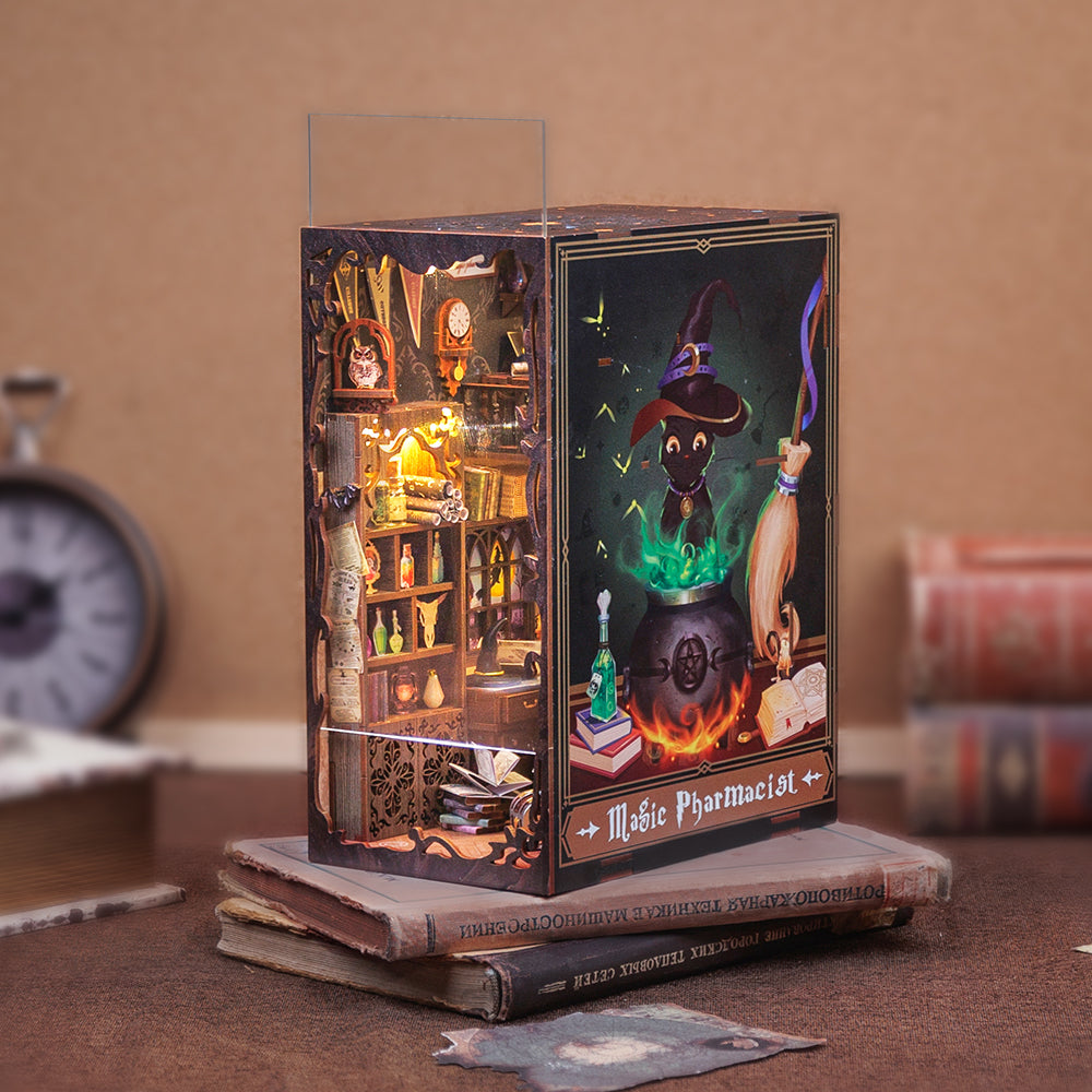 PUZZLESBEST DIY Book Nook Kit (Magic Pharmacist)