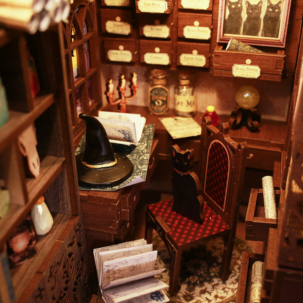 PUZZLESBEST DIY Book Nook Kit (Magic Pharmacist)