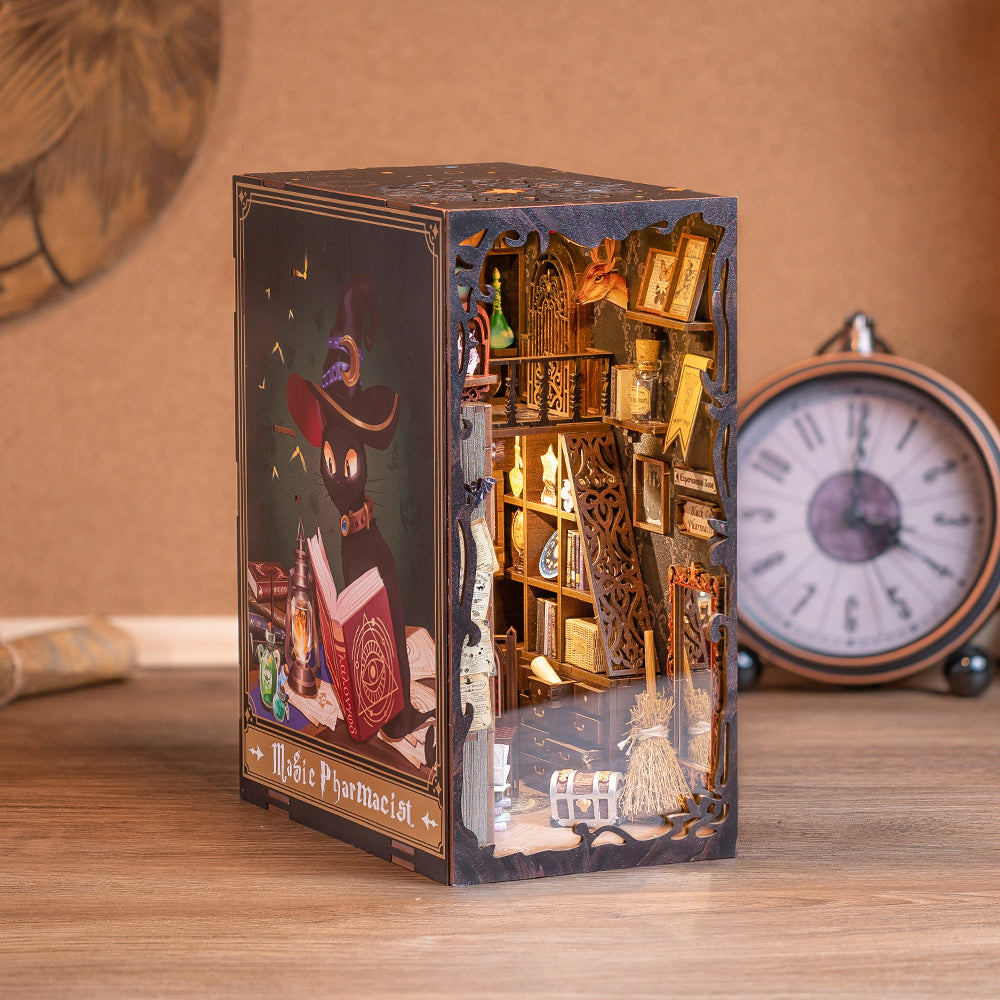 PUZZLESBEST DIY Book Nook Kit (Magic Pharmacist)