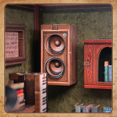 Loudspeaker box and books