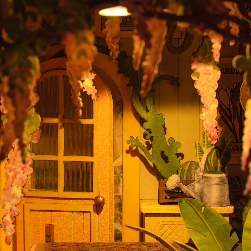 PUZZLESBEST DIY Book Nook | Holiday Garden House