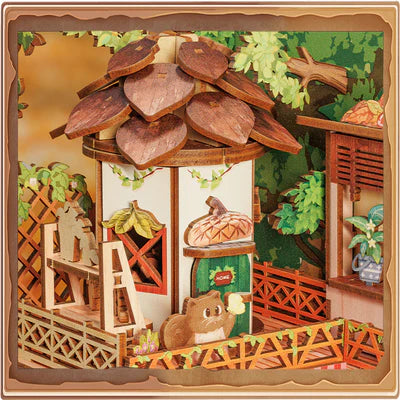 Nut-shaped tree house