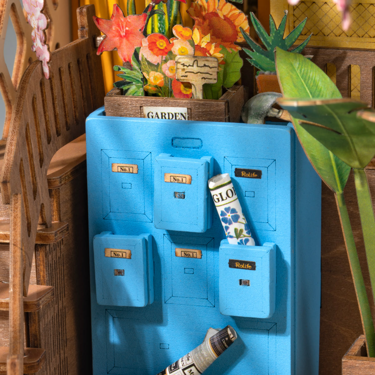 PUZZLESBEST DIY Book Nook | Holiday Garden House